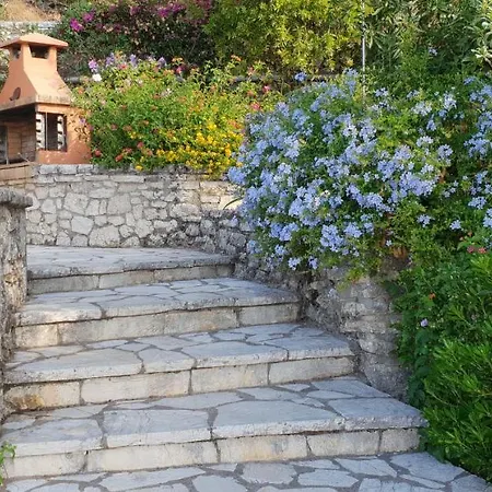 Ioanna Villa *